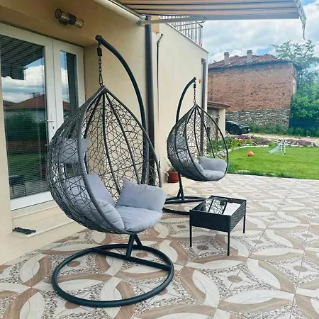 на село Nyaraló Garmen